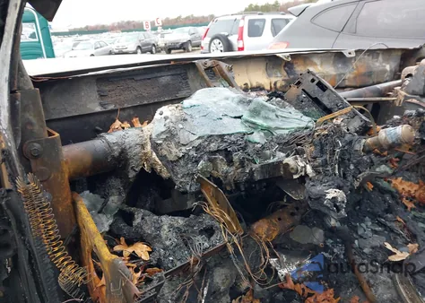 2003 Ford F-350 Lariat/Xl/Xlt from USA, damaged, VIN 1FTSX31PX3EC03518